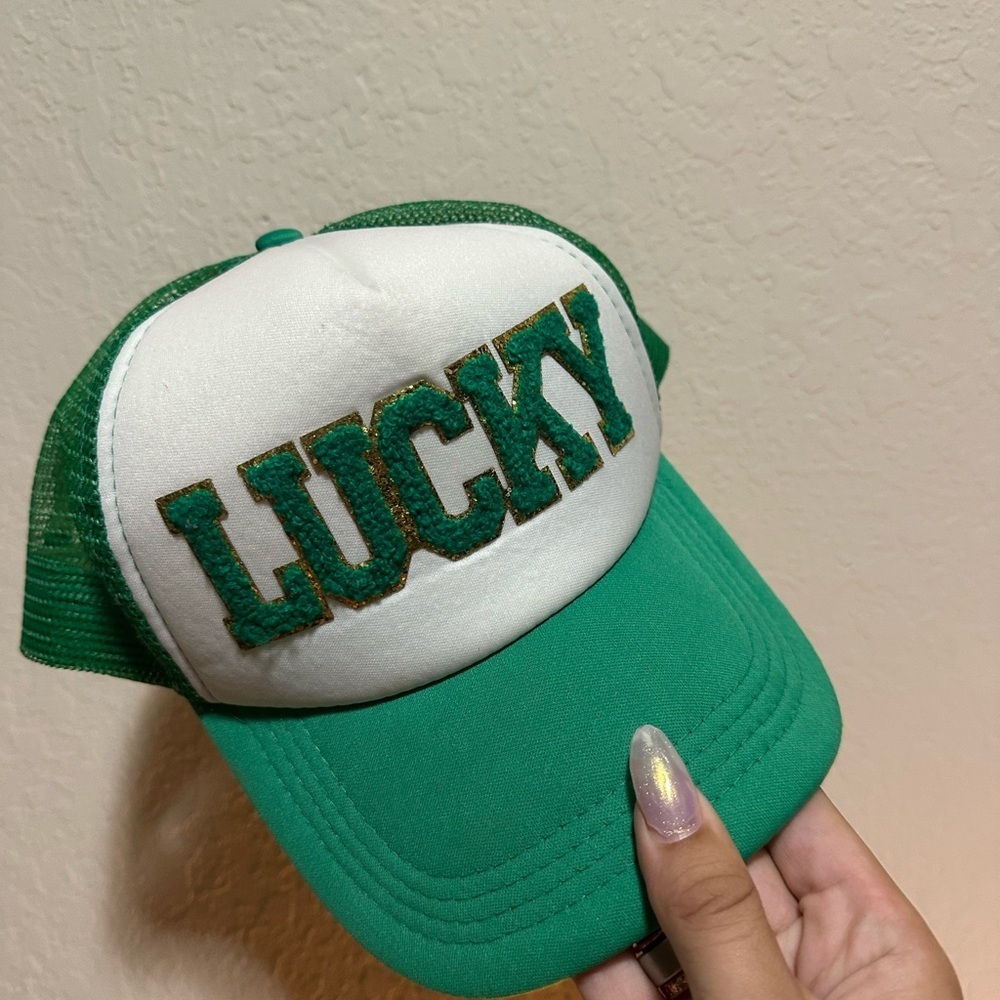 LUCKY Green and White Trucker Hat One Size with Snaps - Picture 2 of 7